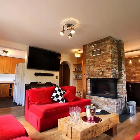 Ski-in/ski-out Chalet, Quiet Location, And Jacuzzi Chalet