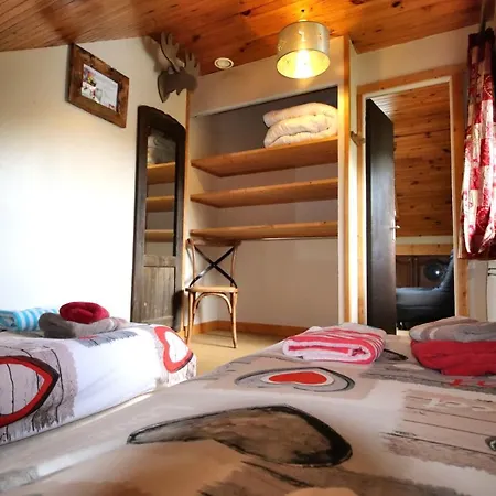 Chalet Ski-in/ski-out Chalet, Quiet Location, And Jacuzzi