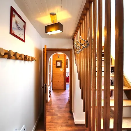 Ski-in/ski-out Chalet, Quiet Location, And Jacuzzi