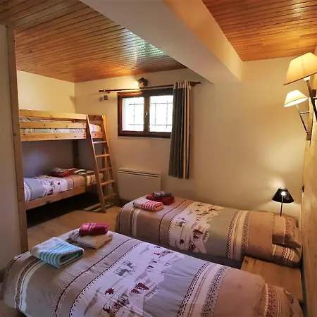 Ski-in/ski-out Chalet, Quiet Location, And Jacuzzi Шале *
