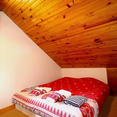 Ski-in/ski-out Chalet, Quiet Location, And Jacuzzi Шале Вар